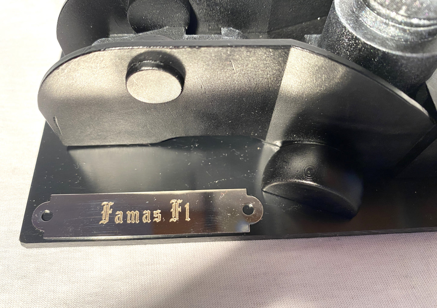 Ausstellungsständer für Famas F1 Bajonett