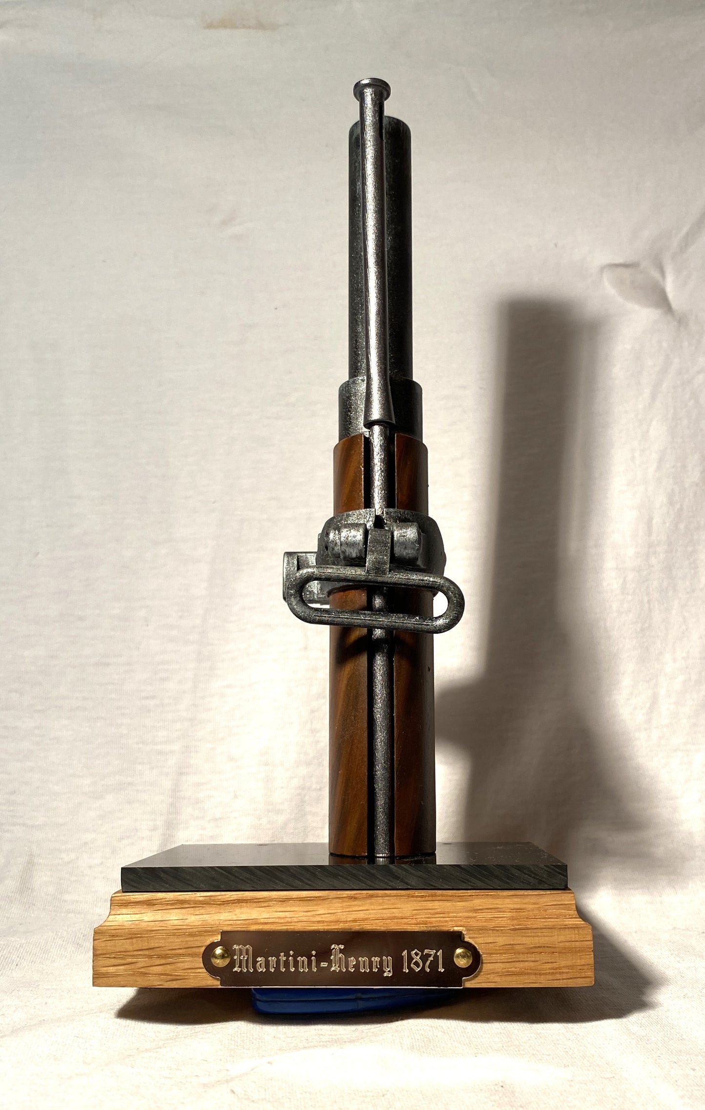 Ausstellungsständer für Martini-Henry M1871 Bajonett