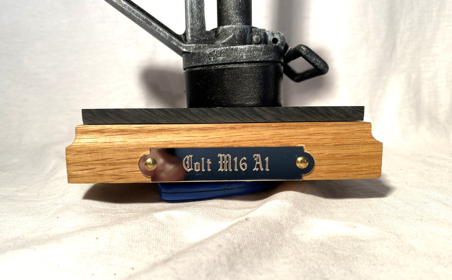 Ausstellungsständer für M16 A1 Bajonett