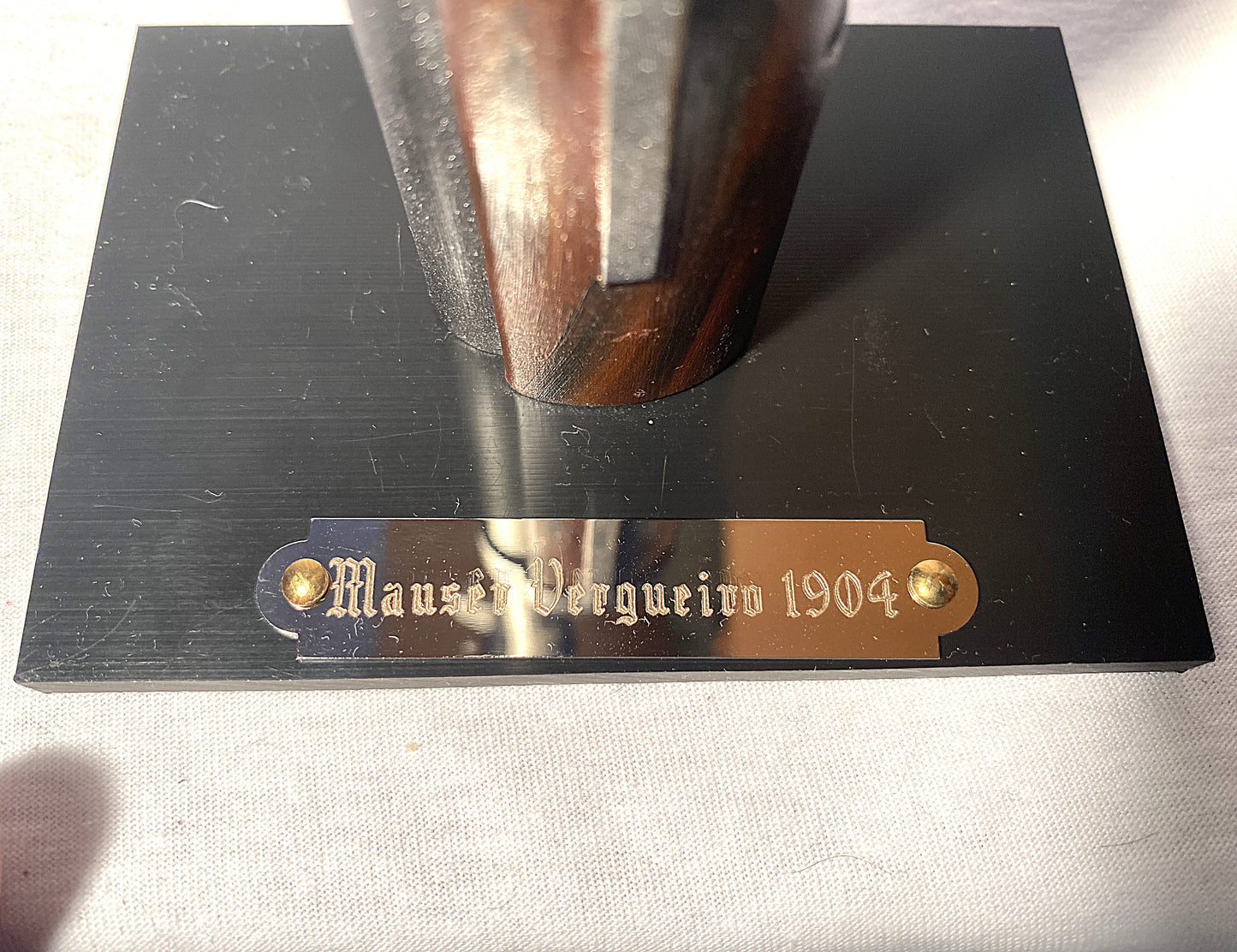 Ausstellungsständer für Mauser Vergueiro 1904 Bajonett