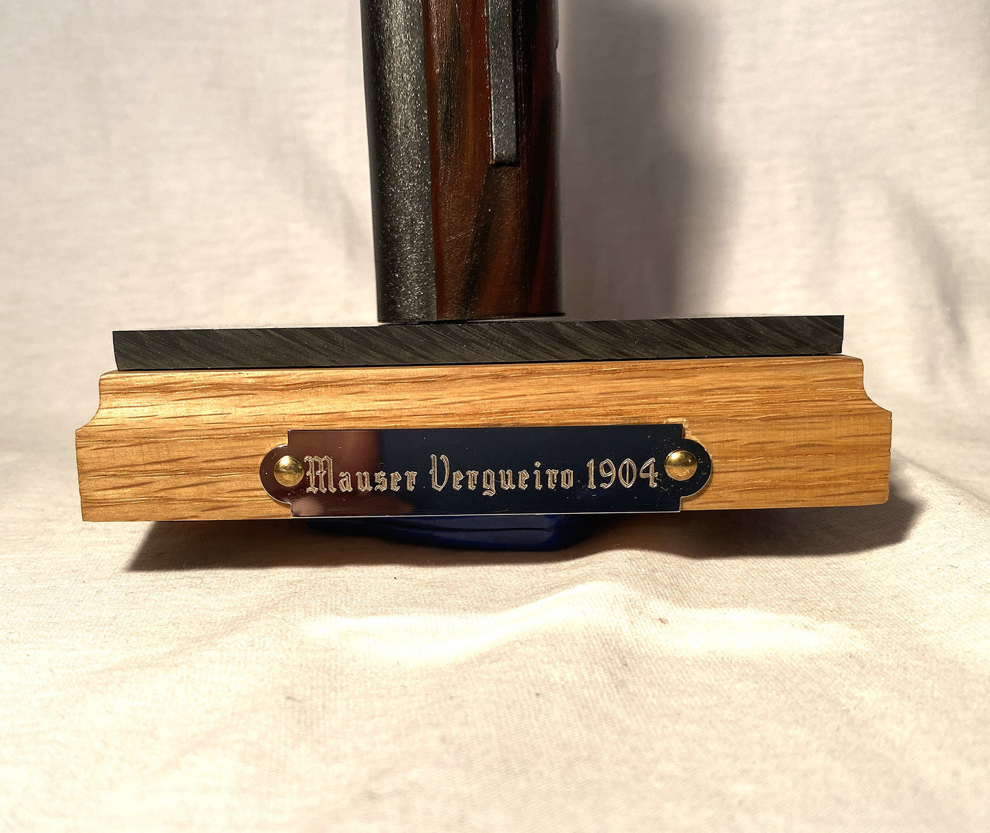Ausstellungsständer für Mauser Vergueiro 1904 Bajonett