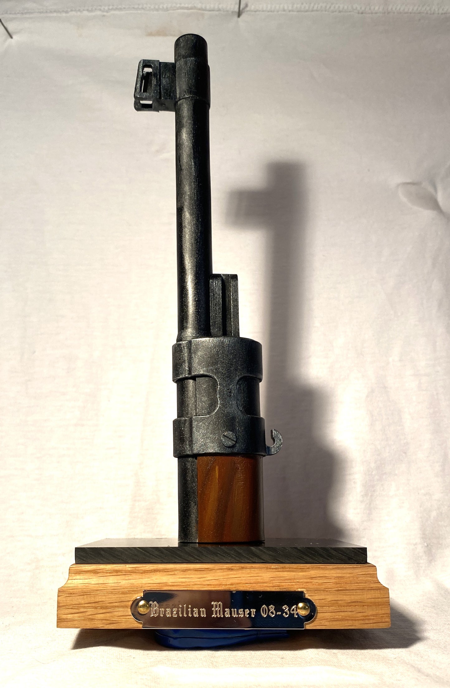 Ausstellungsständer für brasilianisches Mauser 1908/34 Bajonett