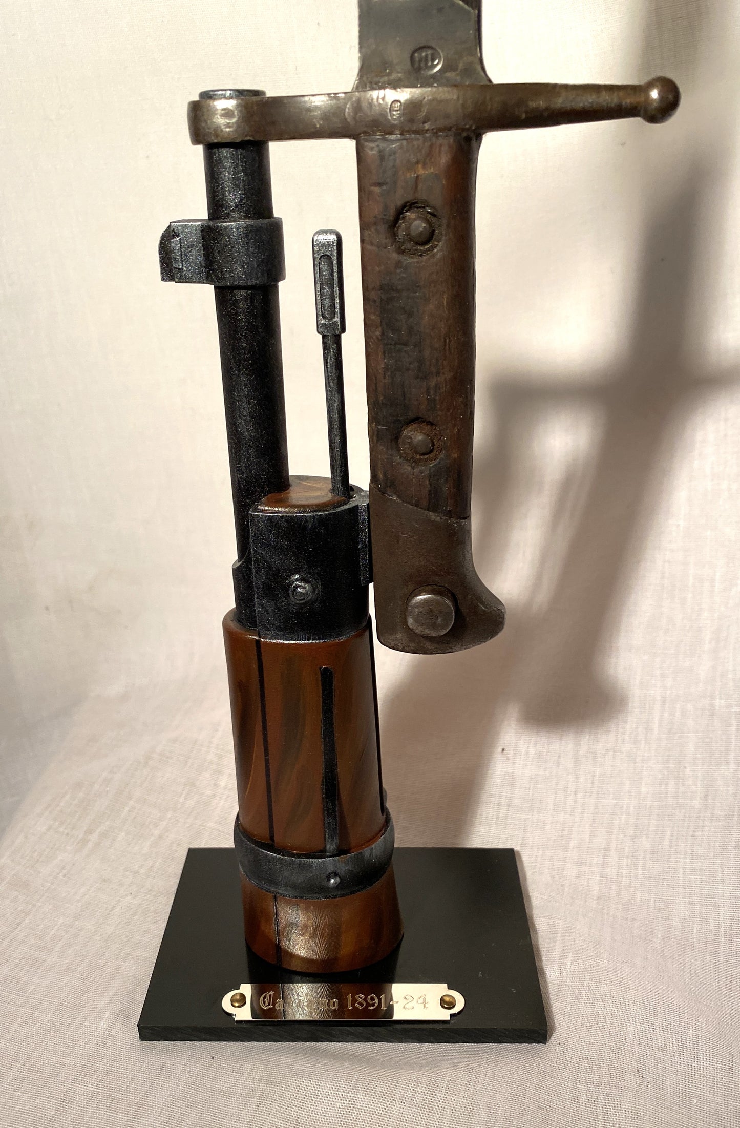 Ausstellungsständer für Carcano 1891/24 Bajonett