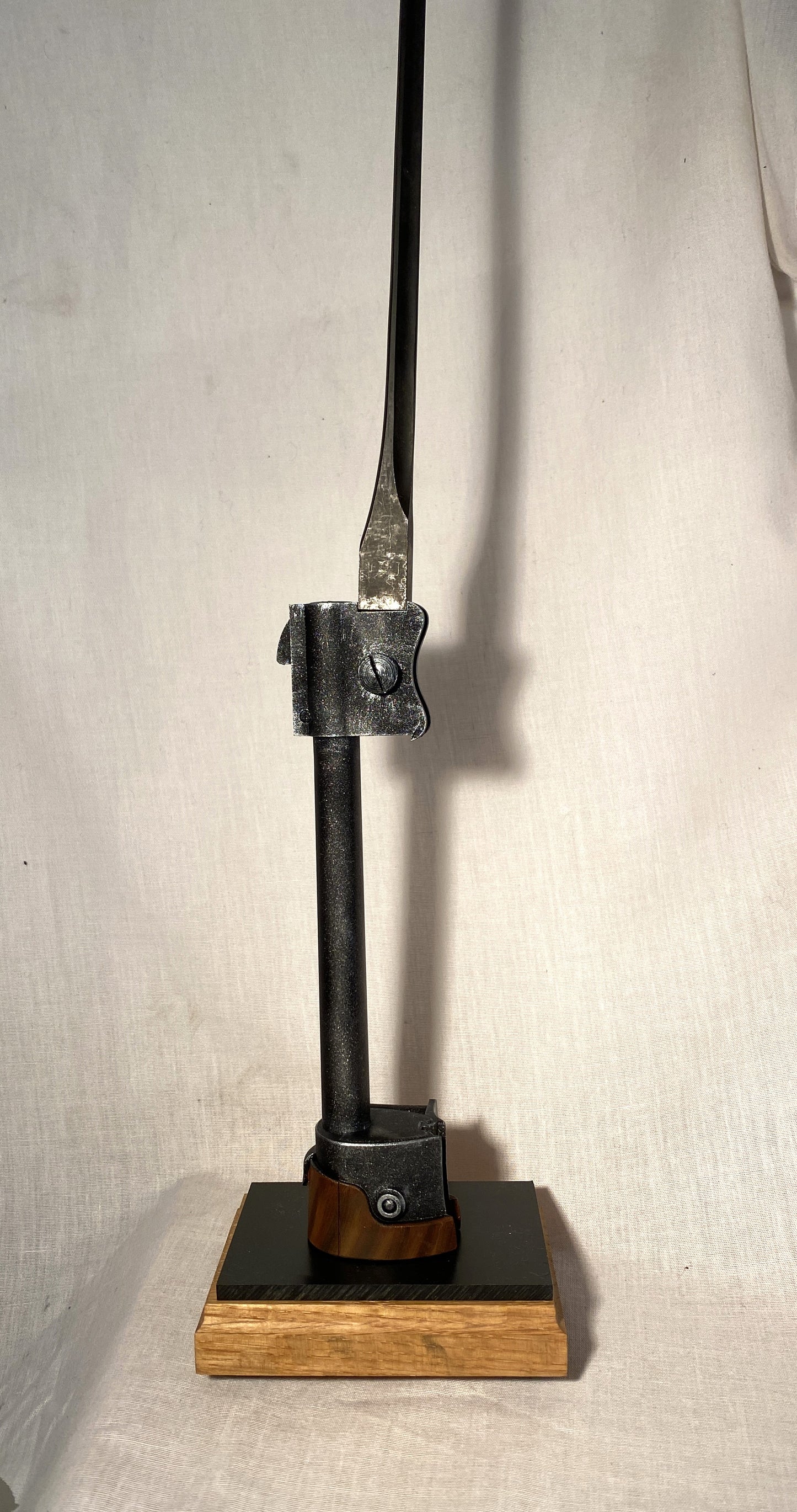Ausstellungsständer für Carcano 91 Kavallerie Bajonett