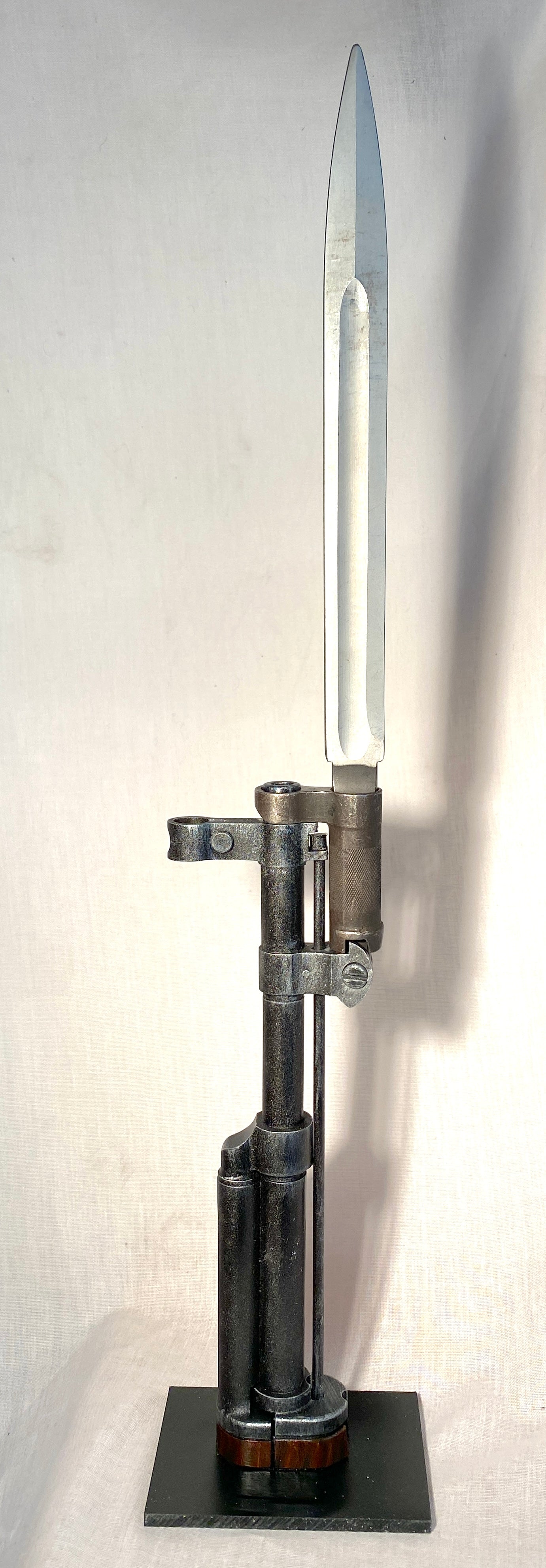 Ausstellungsständer für SKS 45 Bajonett