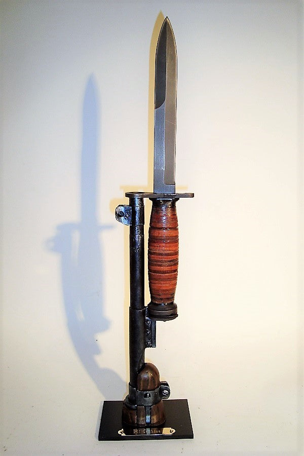 Ausstellungsständer für US M1 Bajonett