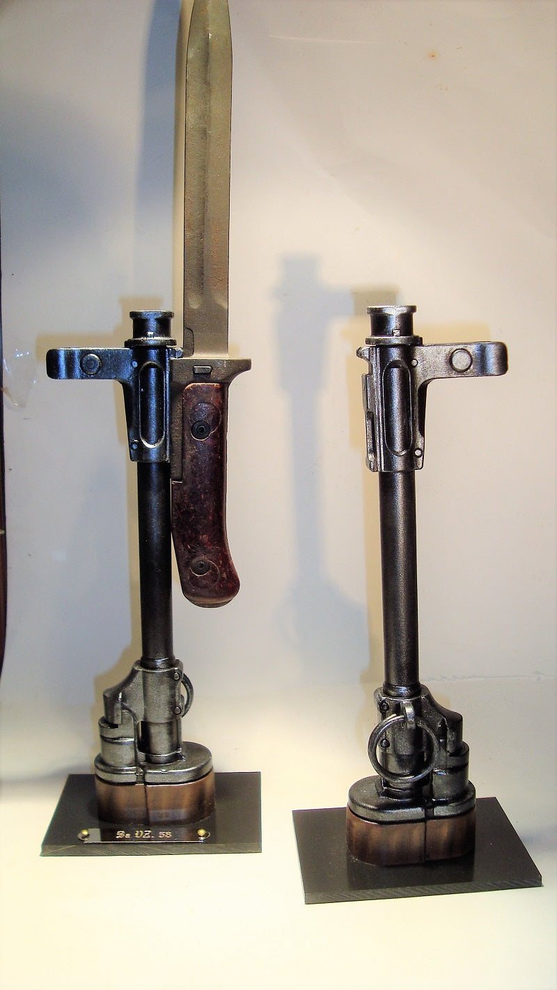 Ausstellungsständer für Sa VZ 58 Bajonett