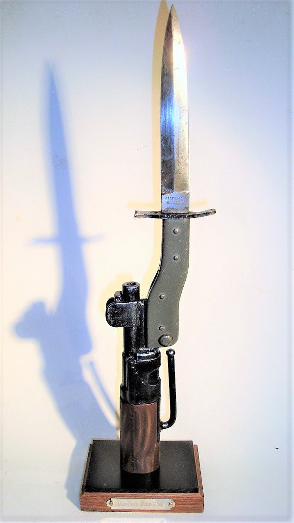 Ausstellungsständer für Enfield No.1 Mk3 Bajonett
