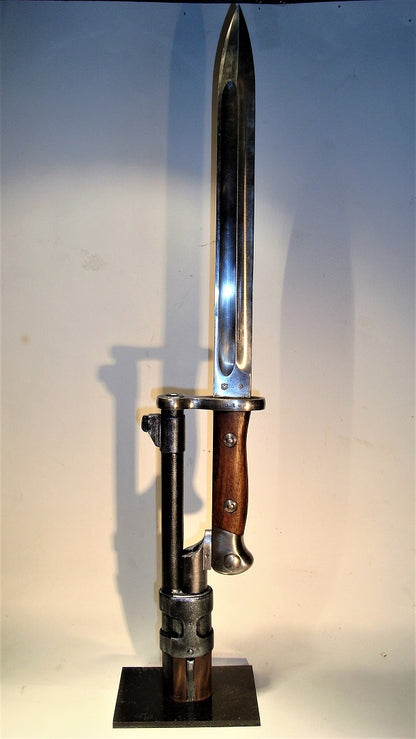 Ausstellungsständer für das argentinische Bajonett Mauser 1909